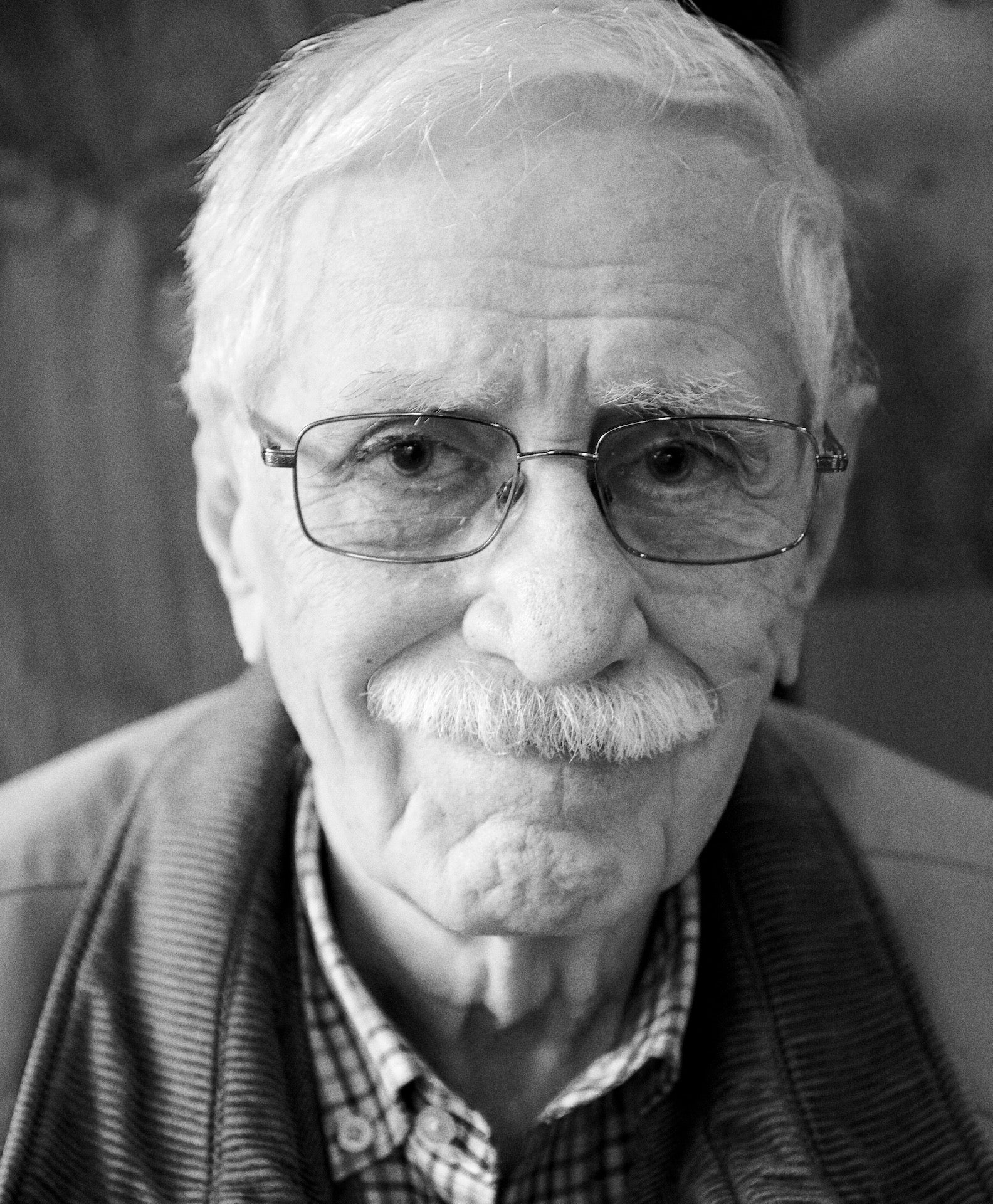 Den iranske forfatteren Iraj Pezeshkzad er død, 94 år gammel.