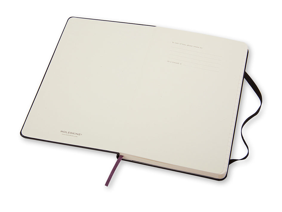 Ruled notebook. Linjert. Stort format. Moleskine